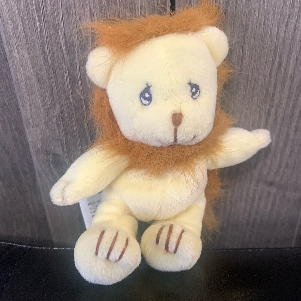 Precious Moments Tiny Tender Tails Baby Safari Wild Lion Plush Beanie Ornament